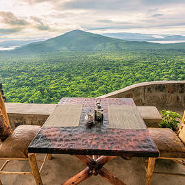 Natural bridge between the lakes Chamo and Abaya in Nechisar NP, by Miroslav Liska