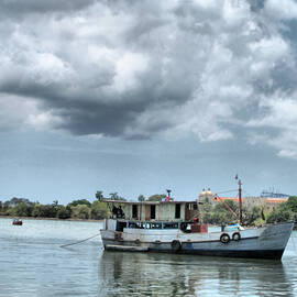 Old Beauty by Onedayoneimage Photography