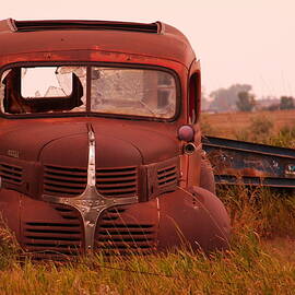 Old truck by Jeff Swan