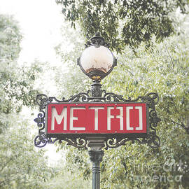 Ornate Paris Metro sign by Ivy Ho
