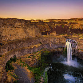 Palouse Falls in Washington state, U by Miroslav Liska