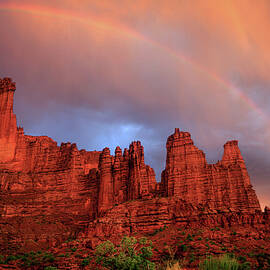 Rainbow in Virga over Fisher Towers by Dan Norris