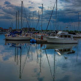Reefpoint Marina Square Format by Dale Kauzlaric