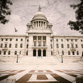 Rhode Island State House by Lourry Legarde