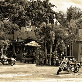 Roadhouse by Laura Fasulo