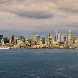 Seattle skyline panorama  by Miroslav Liska