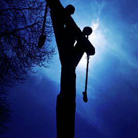 Silhouette of gallows at night by Sami Sarkis Photography