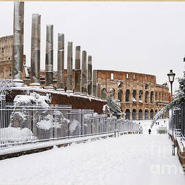 Snow at the Colosseum by Stefano Senise