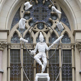 The Juggler by Richard Reeve