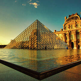 The Louvre Museum by Kevin Schwalbe