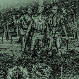 Three Soldiers Memorial by David Morefield