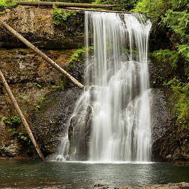 Upper North Silver Falls by Mary Jo Allen