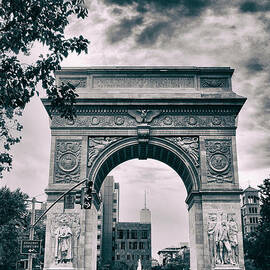Washington Square Arch by Jessica Jenney