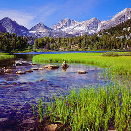 California Sierra Nevada Range by Ron thomas