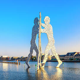 Germany, Berlin, Berlin Alt-treptow, Spree, Molecule Man Sculpture By Jonathan Borofsky On Spree River, The Oberbaumbrucke (oberbaum Bridge) by Alessandro Saffo
