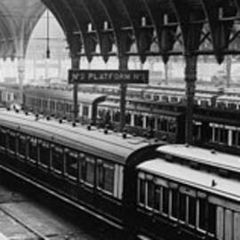 Paddington Station by Alfred Hind Robinson