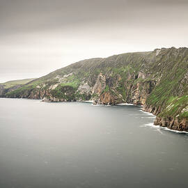 Cliffs Slieve League, Teelin, County Donegal, Ireland, Wild Atlantic Way, Europe by Günther Bayerl