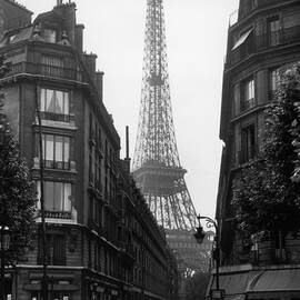 Eiffel Tower by Hulton Archive