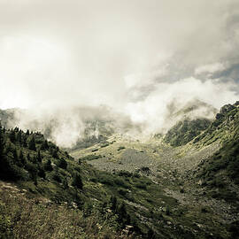 Mountain Valley by Mmac72