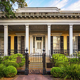 Garden District, New Orleans, La by Claudia Uripos
