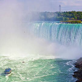 Niagara Falls by Pietro Canali
