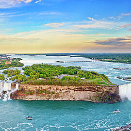 Niagara Falls by Pietro Canali