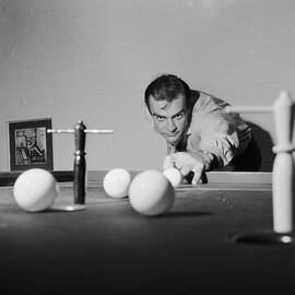Billiard Bond by Chris Ware