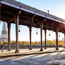 Bir-hakeim Bridge & Eiffel Tower by Antonino Bartuccio