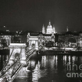 Black and White Pano of Budapest Chain Bridge by Stefano Senise
