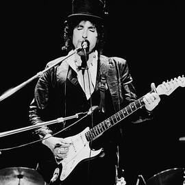 Bob Dylan Performing In England by Express Newspapers