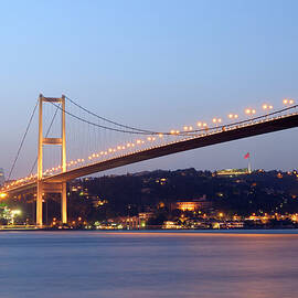 Bosphorus Bridge, Istanbul, Turkey by Tunart