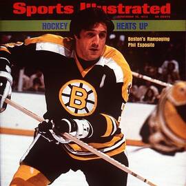 Boston Bruins Phil Esposito... Sports Illustrated Cover by Sports Illustrated