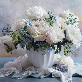 Bouquet With White Peonies by Ira Leoni