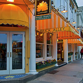 Brick Alley Pub, Newport, Ri by Claudia Uripos