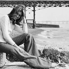 Brighton Beach Olivia by Steve Wood