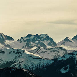 Cheam Mountain Range by Christopher Kimmel