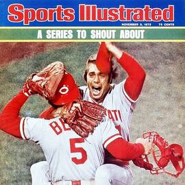 Cincinnati Reds Will Mcenaney And Johnny Bench, 1975 World Sports Illustrated Cover by Sports Illustrated