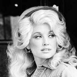 Dolly Parton In Nyc by The Estate Of David Gahr