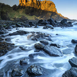 Dunluce Castle, Northern Ireland by Maurizio Rellini