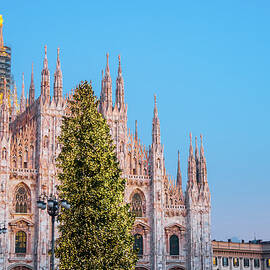 Duomo Di Milano At Christmas by Mmac72
