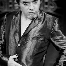Eddie Izzard 1997 by Martyn Goodacre