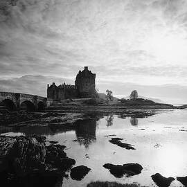 Eilean Donan Castle, Scotland by Giovanni Simeone