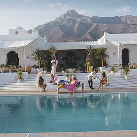El Venero by Slim Aarons