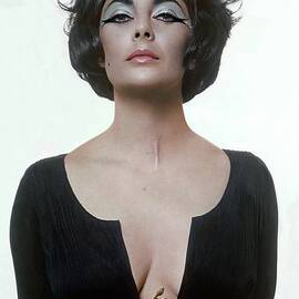 Elizabeth Taylor As Cleopatra by Bert Stern