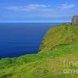 Emerald Isle by Olivier Le Queinec