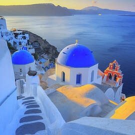Greece, Santorini, Oia Village by Maurizio Rellini