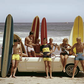 Guys And Gals On The Beach by Tom Kelley Archive