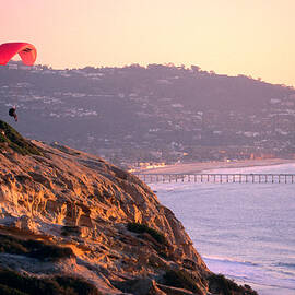 Hang-glider Taking Off, Torrey Pines by Eddie Brady