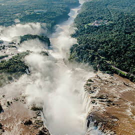 Iguazu Nat'l Park, Parana, Brazil by Giordano Cipriani