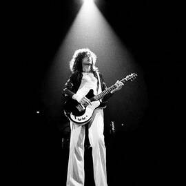 Jimmy Page Live by Larry Hulst